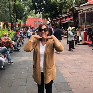 Meet your Posher, Lori